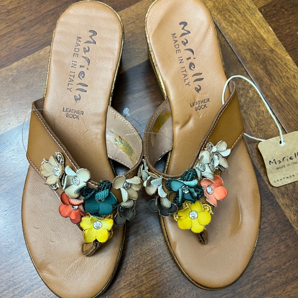 Mariella Floral Wedge Thong Sandals Size 7.5 NWT